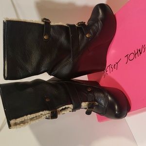 Betsey Johnson Ryderrr Black Leather Faux Shearling Lined Buckled Ankle Boot